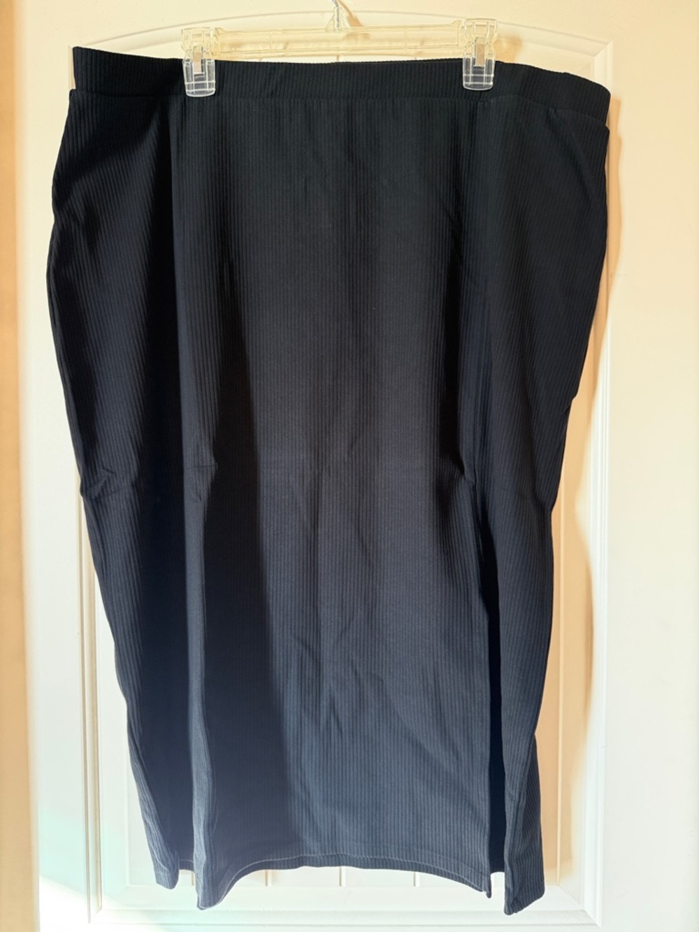 The Drop ribbed midi skirt in black